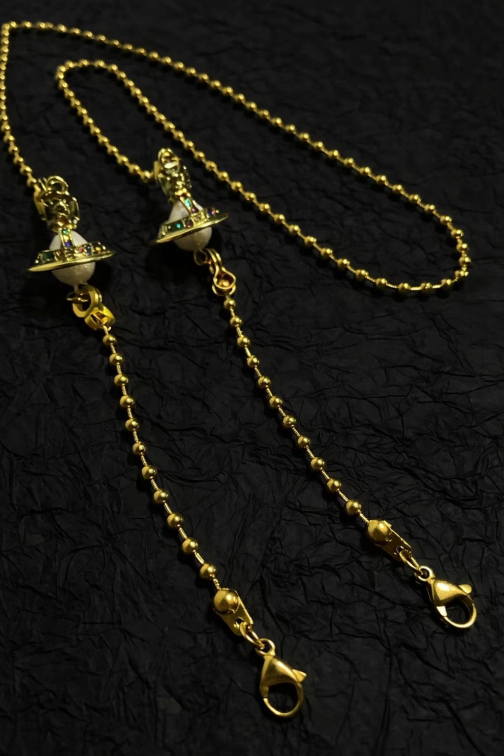 Vanta Light's "Orb Light" Necklace lighter