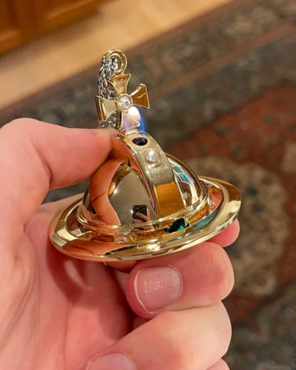 Vanta Light's "Orb Light" Necklace lighter